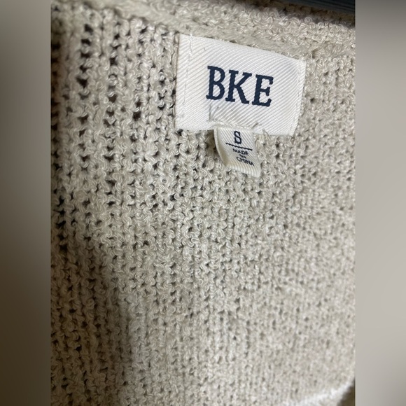 BKE sage/Tan/white SOFT open weave oversized boxy button front cardigan SZ-Small - Picture 9 of 14